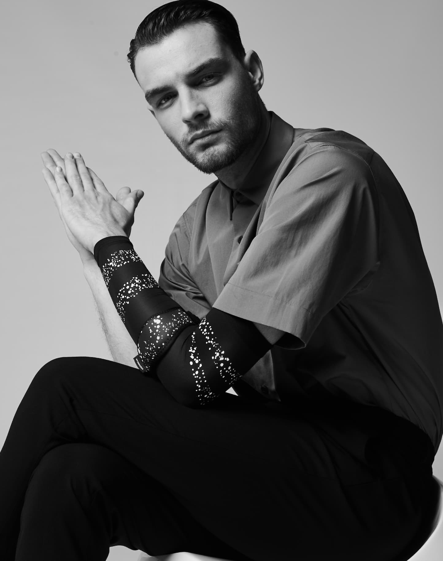 man wearing compression sleeve